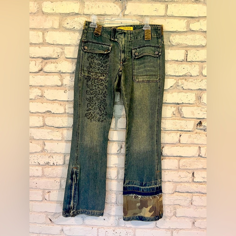 EXPRESS camo jeans